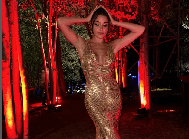 hande erçel aşk acısını çabuk unuttu, karın kasları ile düşman çatlattı