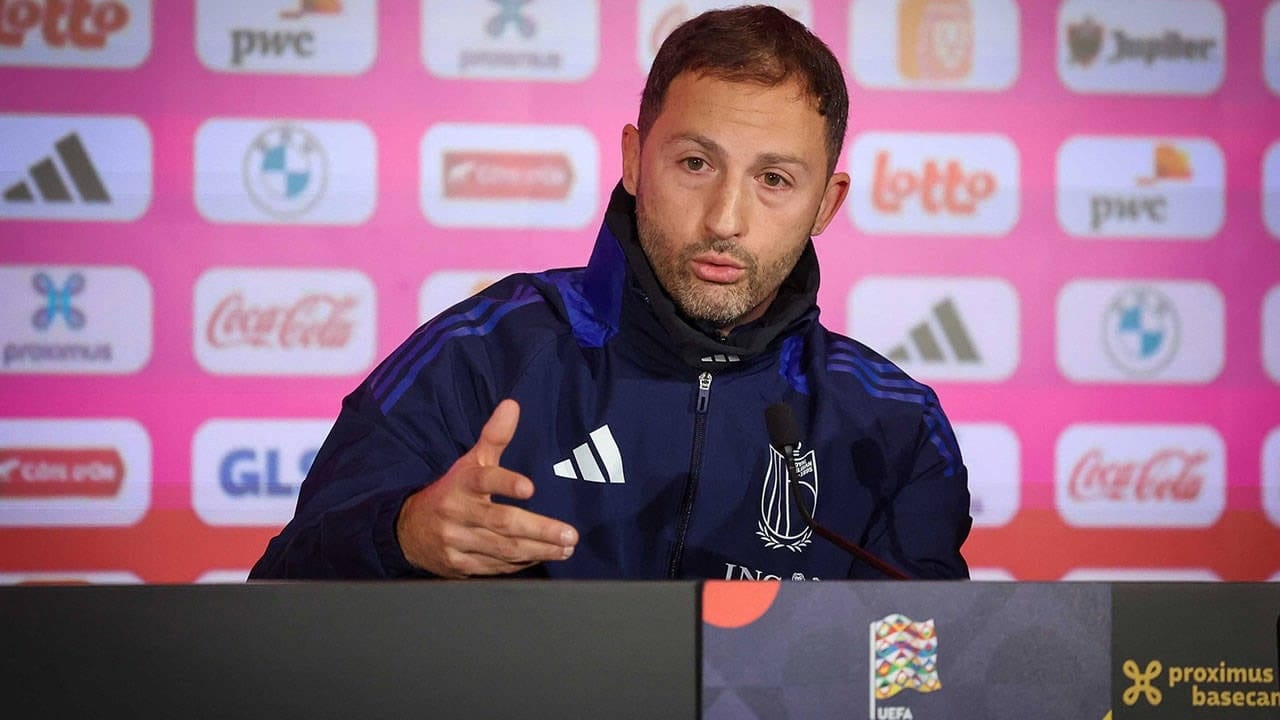 İmza Töreni ve Açıklamalar Fenerbahçe, yeni teknik direktörü Domenico Tedesco