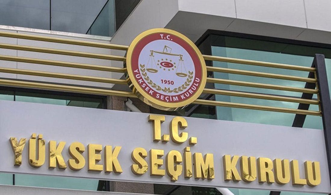 CHP’de Olağanüstü Kurultay İptali Başvuruları CHP’nin Ankara’daki delegelerinden Şahin Kurt,