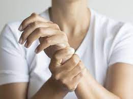Parkinson hastalığı genellikle 50 yaş ve üzerindeki bireylerde görülür; ancak