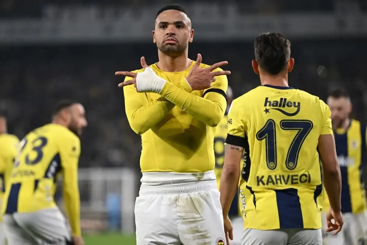 Fenerbahçe ve Trabzonspor, Süper Lig’in 5. haftasında Chobani Stadyumu’nda karşılaştı.