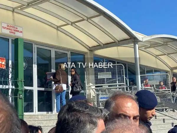 Ekrem İmamoğlu’nun Diploma Davası Yeniden Gündemde: Jandarma Salon Kapısını Kilitledi