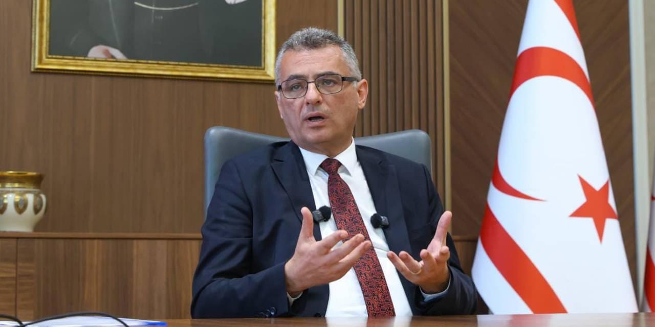 Erhürman: ‘Siyasi Eşitlik Kırmızı Çizgimiz — Türkiye ile İlişkilerimiz Vazgeçilmez’