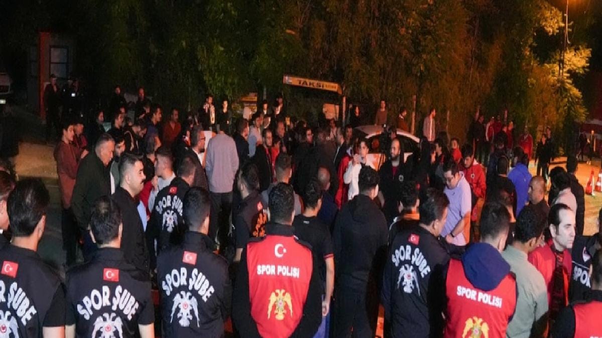 Süper Lig ekiplerinden Gençlerbirliğinde, genel kurula gidilmeden yönetim içinden birinin