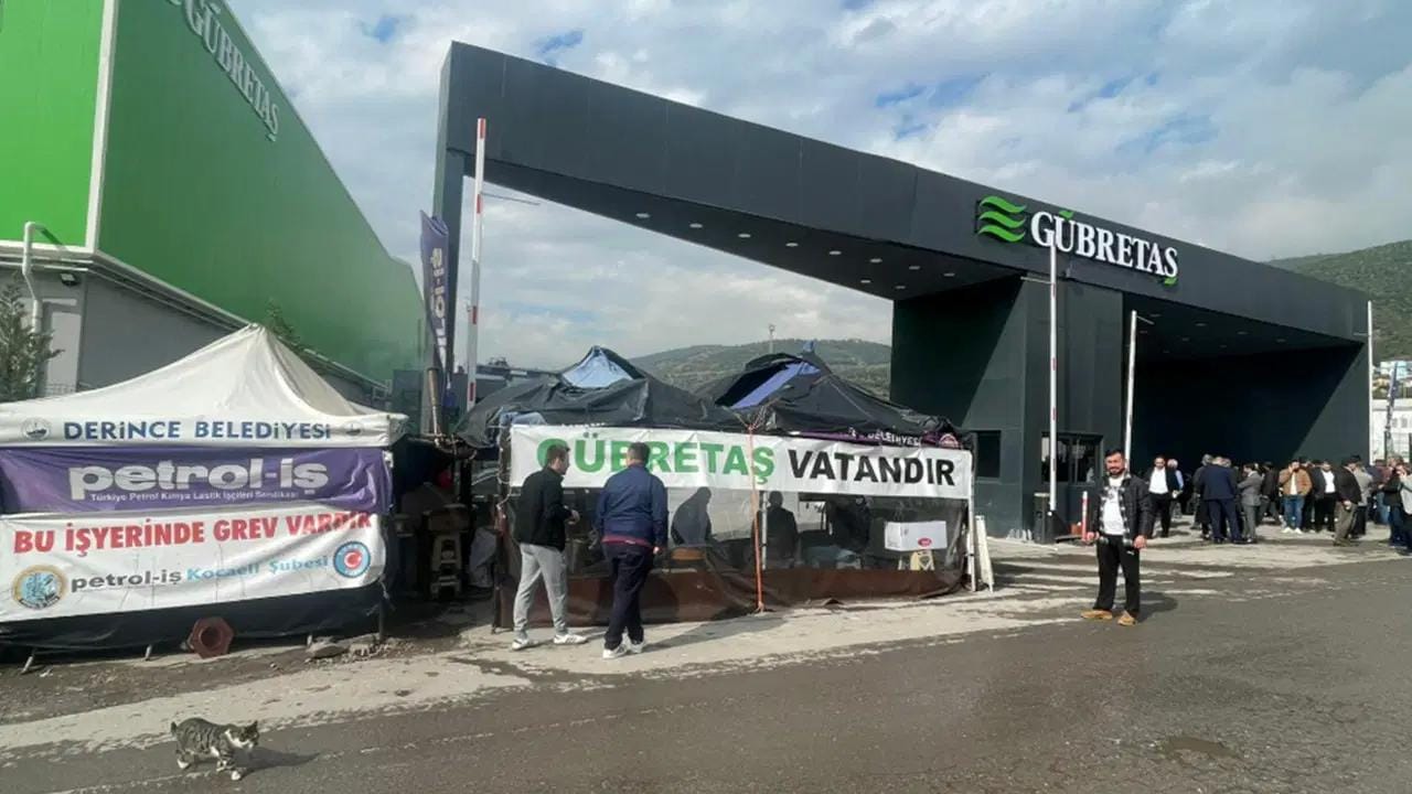 Gübretaş fabrikasının önünde kurulan çadırlarda 3 Temmuz’dan beri devam eden