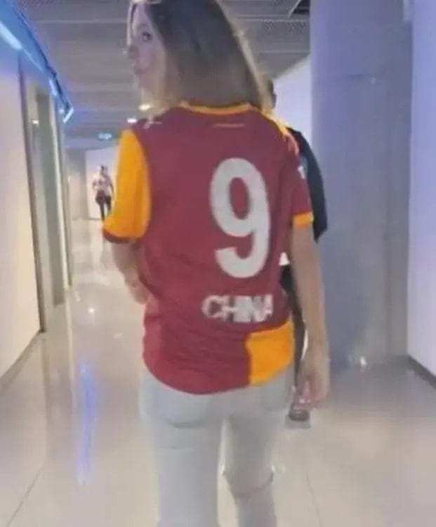 Icardi'nin Suarez İçin Hazırladığı Özel Forma