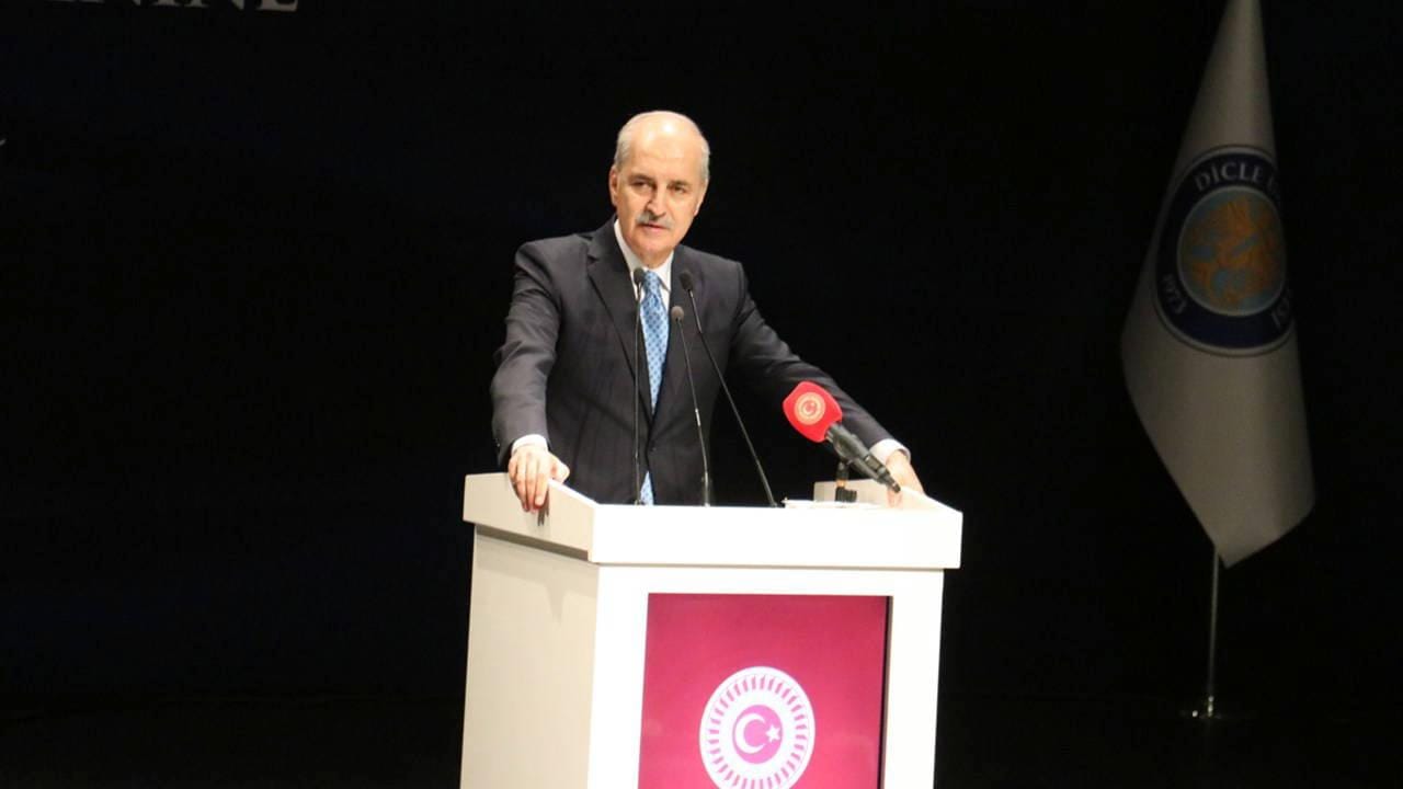 Dicle Üniversitesi 15 Temmuz Kongre ve Kültür Merkezi’nde gerçekleştirilen 2025-2026