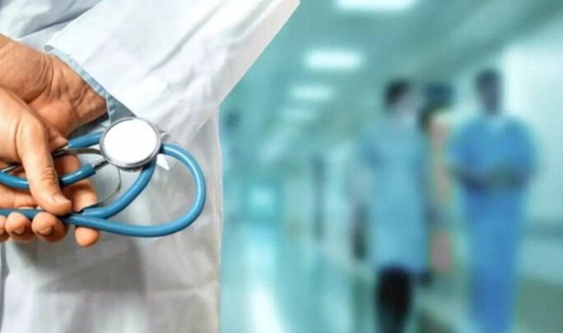 OENGE’den 48 Saatlik Grev ve Talepler Yunanistan Hastane Doktorları Federasyonu (OENGE), hükümetin kamu sağlığı politikelerinde planladığı