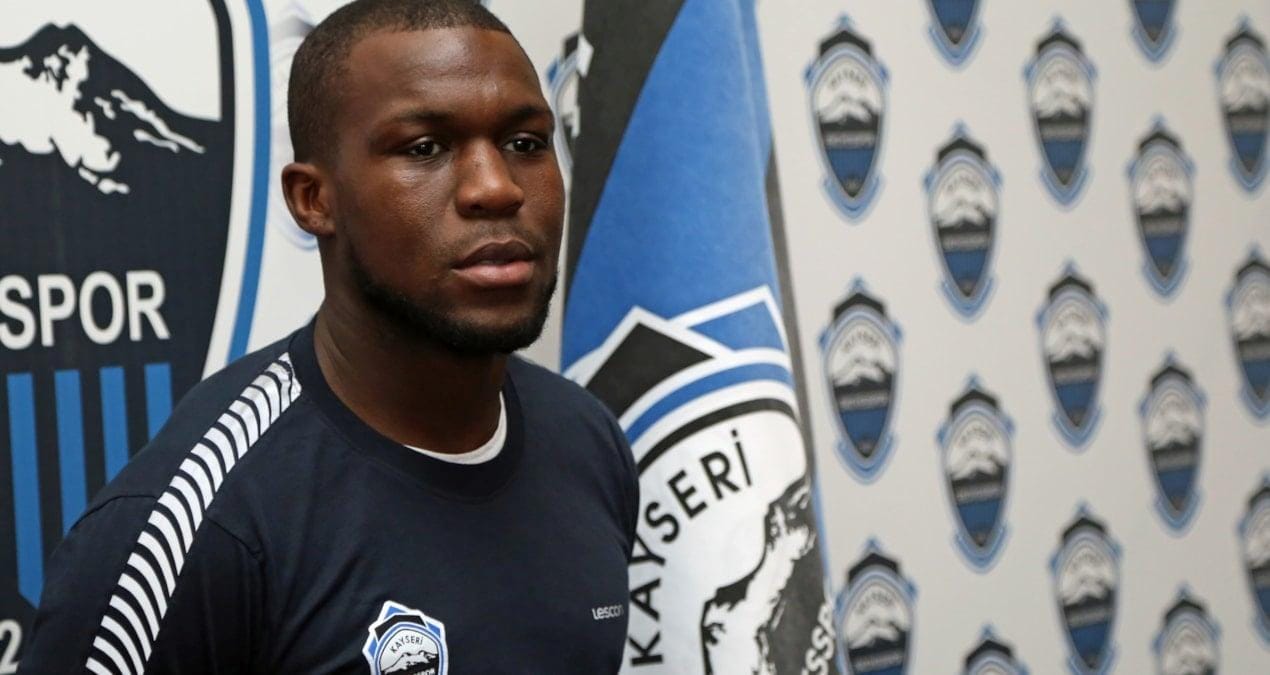 Royston Drenthe’nin Sağlık Durumu Endişelendiriyor