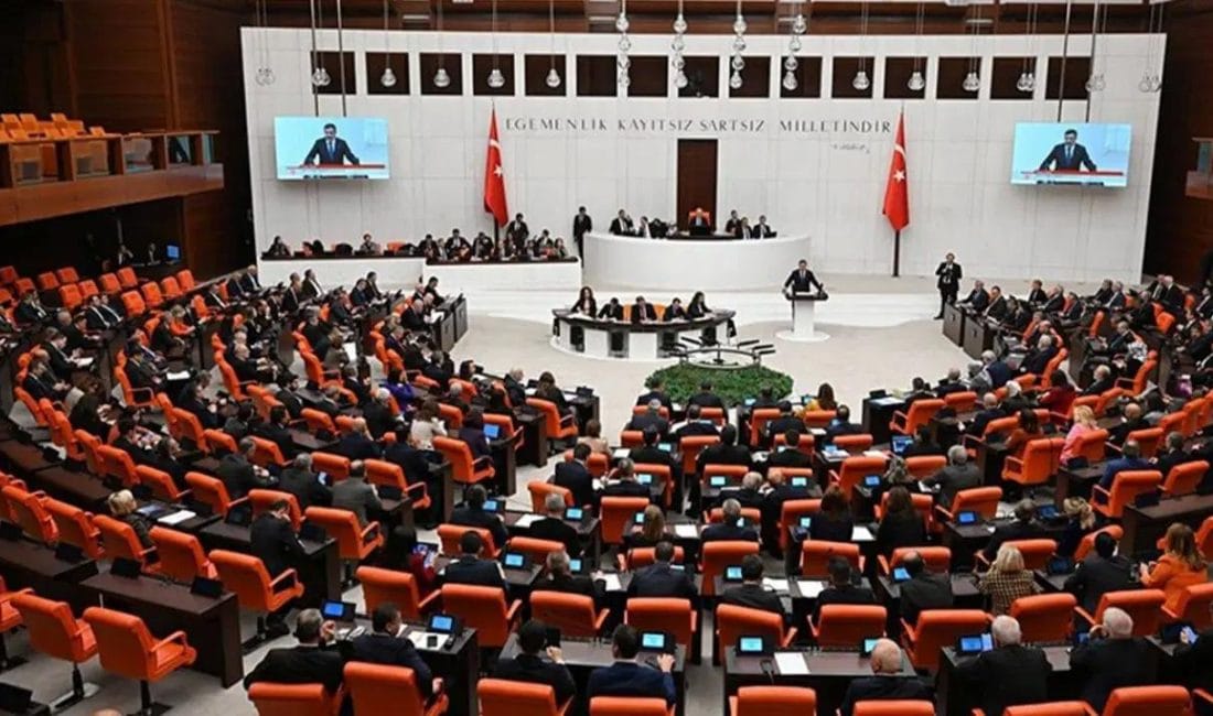 TBMM’de Yeni Haftada Vergi Düzenlemeleri ve Bütçe Görüşmeleri Yoğunlaşacak Türkiye Büyük Millet Meclisi, önümüzdeki hafta oldukça yoğun bir gündemle