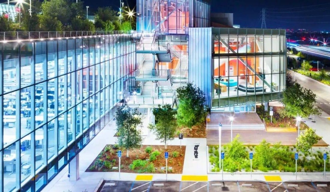 Teknoloji Devlerinin 2025 3. Çeyrek Finansallarında Gelir ve Karlılık Değişimleri Microsoft, Meta ve Alphabet’in 2025 üçüncü çeyrek sonuçları, dönemin teknoloji