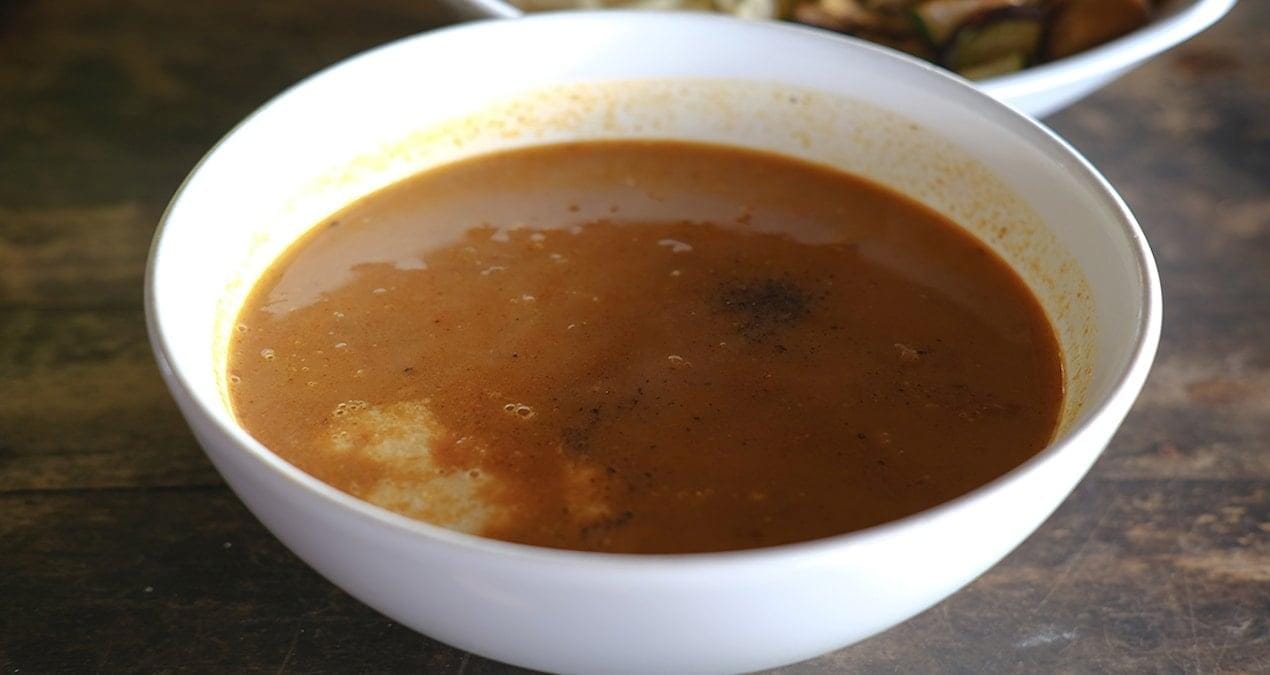 Menopoz Döneminde Doğal Beslenme Önerileri Birçok kadın sağlığını desteklemek için