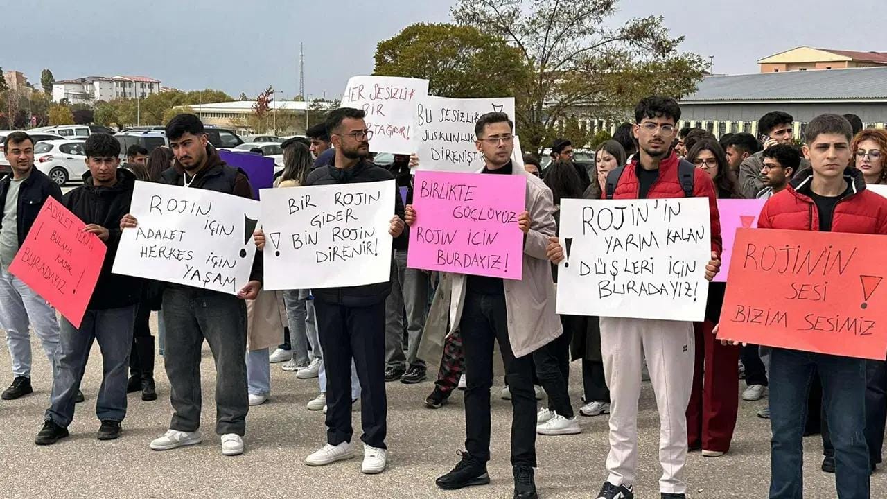 Van Yüzüncü Yıl Üniversitesi öğrencileri, Rojin için adalet talebiyle rektörlük