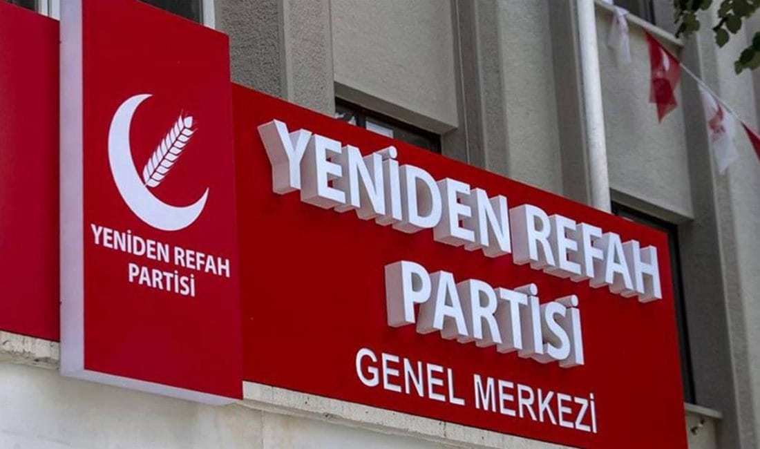 Yeniden Refah Partisi Yozgat İlçelerinde Peş Peşe İstifalar: Nedenleri ve Tepkiler Yeniden Refah Partisi’nin Yozgat il teşkilatında sular durulmuyor. Çekerek İlçe