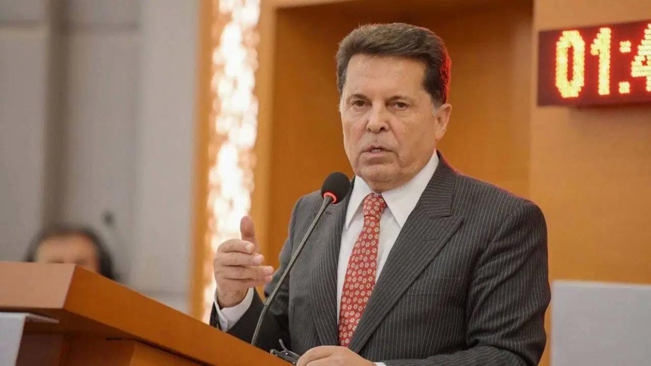 Esenyurt Belediye Başkanı Ahmet Özer Hakkında Tahliye Kararı ve Özgeçmişi