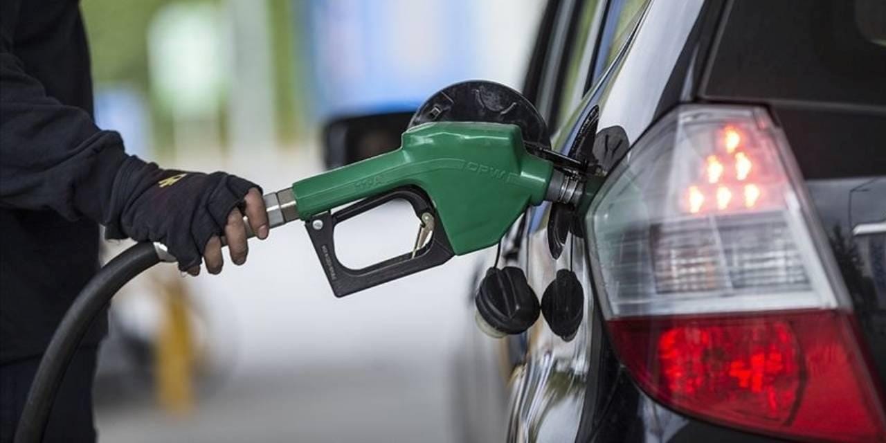 Akaryakıtta yeni tarife değişikliği: İndirim gece yarısından itibaren yürürlüğe girebilir
