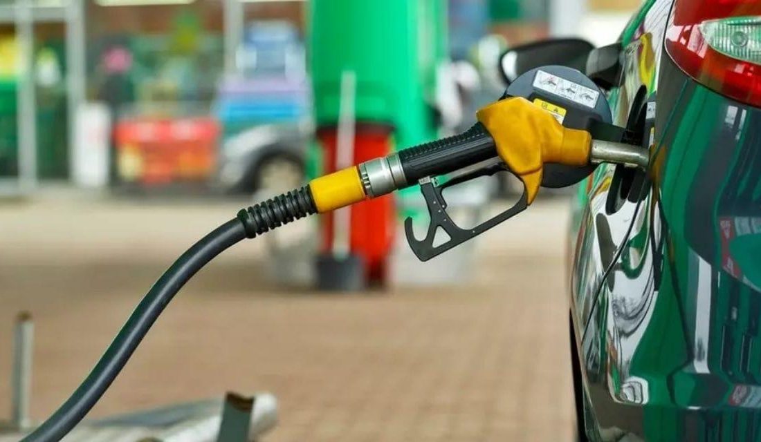 Akaryakıtta zam ya da indirim var mı? Akaryakıtta Son Durum: 4 Kasım 2025 Tabela Fiyatları ve Zam-Geriye