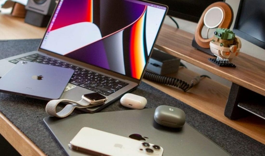 Apple’dan 2026’ya Hazırlık: Sakin 2025, Büyük 2026 Teknoloji devi Apple,