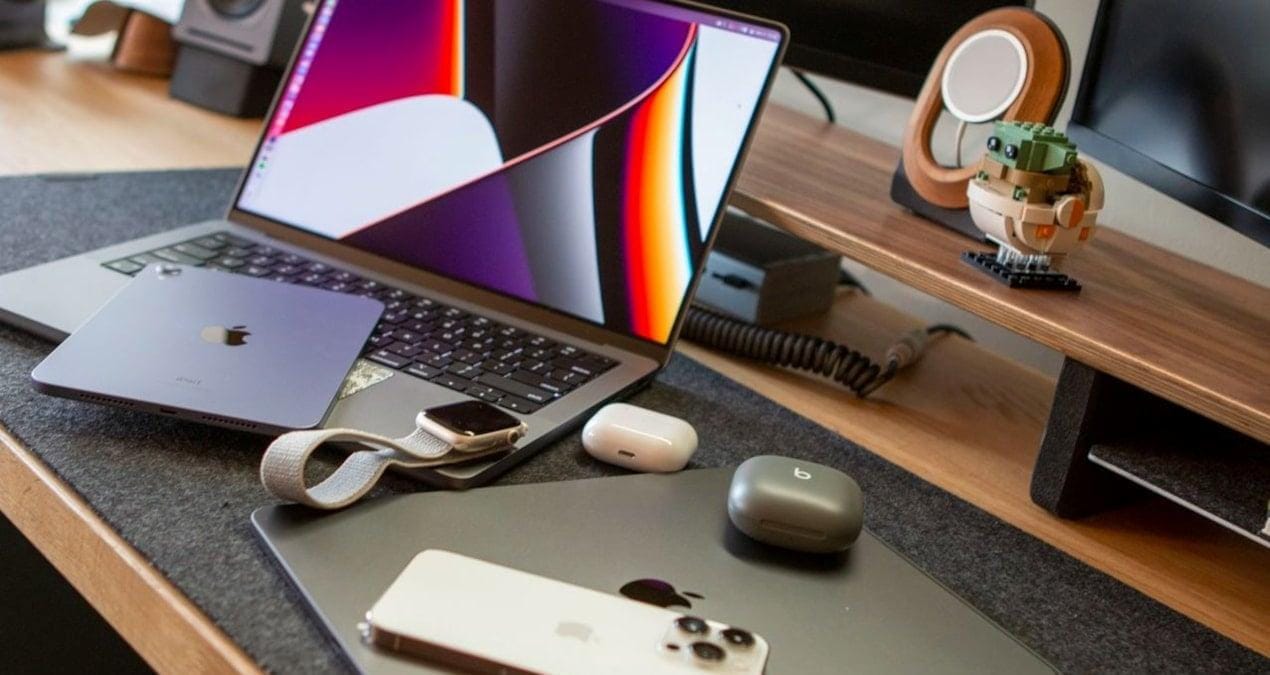 Apple’dan 2026’ya Hazırlık: Sakin 2025, Büyük 2026 Teknoloji devi Apple,