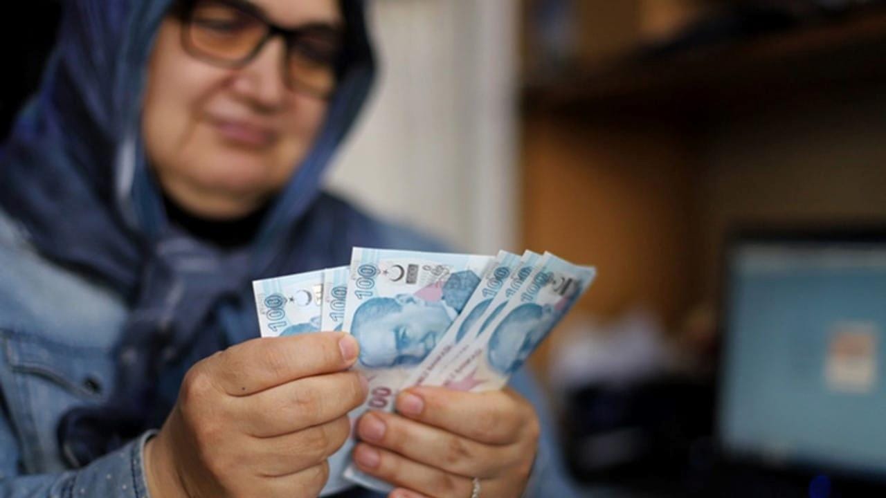 bankalar-emekliye-yuksek-promosyon-sunuyor-JbO4Lrmp.jpg
