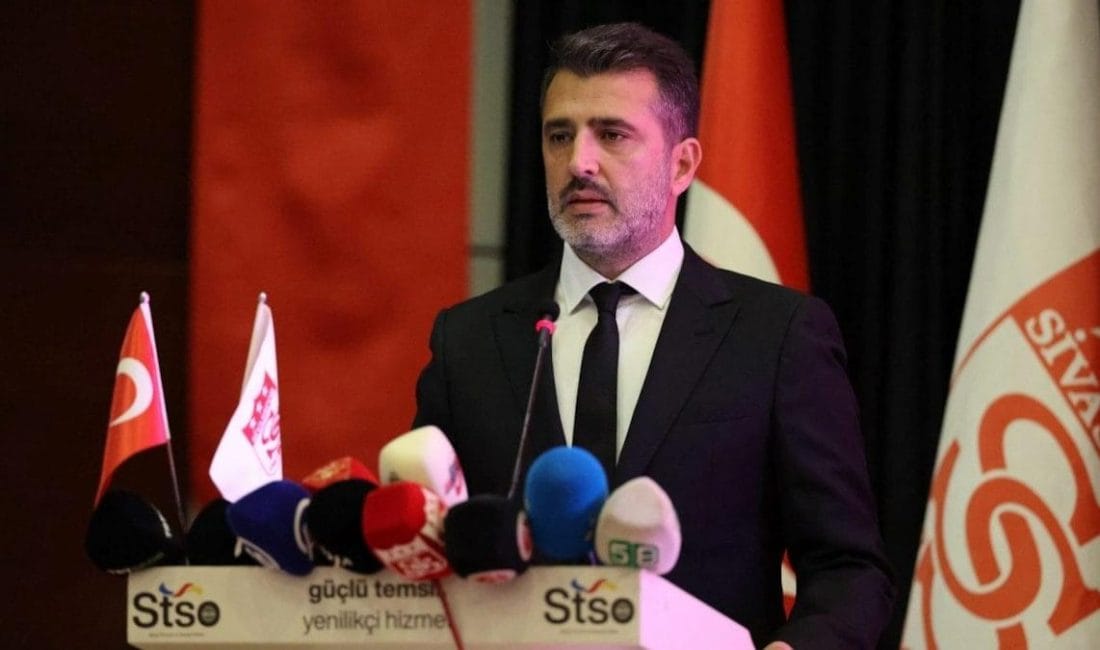 Başkan 5 ay sonra görevi bıraktı Gökhan Karagöl, Sivasspor Başkanlığından Ayrıldı Değerli Sivasspor camiasına, taraftarlarımıza ve