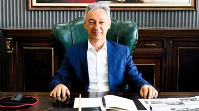 Eskil’de İlçe Başkanı ve Kütüphane Tartışmasıyla Gündeme Gelen Mustafa Zavlak