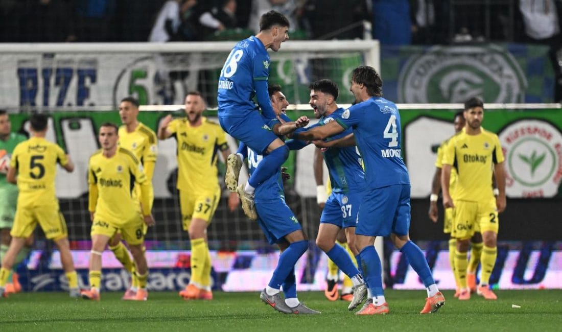 Fenerbahçe Rizespor Deplasmanında Hafızalardan Silinmeyecek Bir Geri Dönüşe İmza Attı