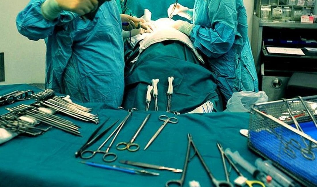 İzmir’deki hastanede ‘turuncu alarm’: Ameliyatlar iptal etti İzmir Atatürk Eğitim ve Araştırma Hastanesi’nde Turuncu Alarm İzmir Atatürk