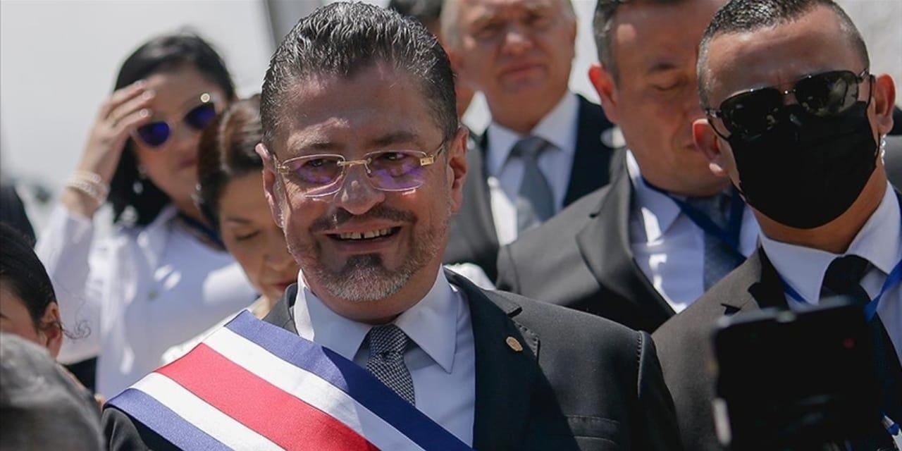 Kosta Rika Cumhurbaşkanlığı Sarayı’nda düzenlenen özel törende Türkiye Cumhuriyeti’nin 102.