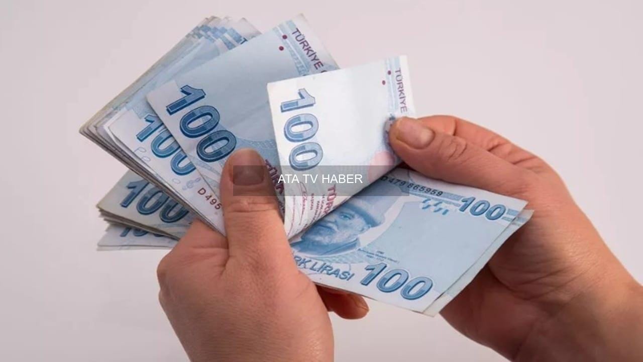 Devlet Memurları Konfederasyonu TBMM Önünde Düşük Zamlara Tepki Gösterdi