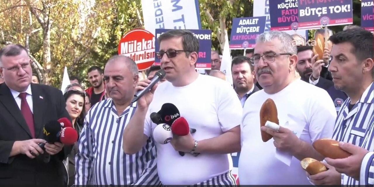 Devlet Memurları Konfederasyonu TBMM Önünde Düşük Zamlara Tepki Gösterdi Devlet