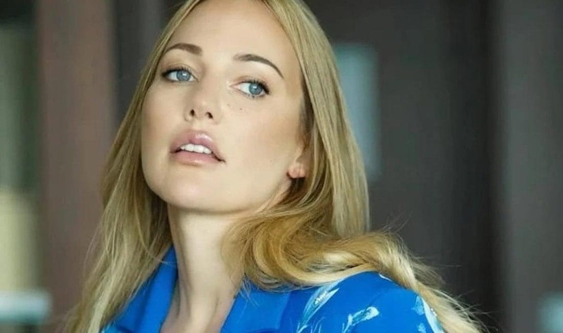 Meryem Uzerli CNR Gözlük Fuarında Samimi Açıklamalar Yaptı 2011-2014 yılları