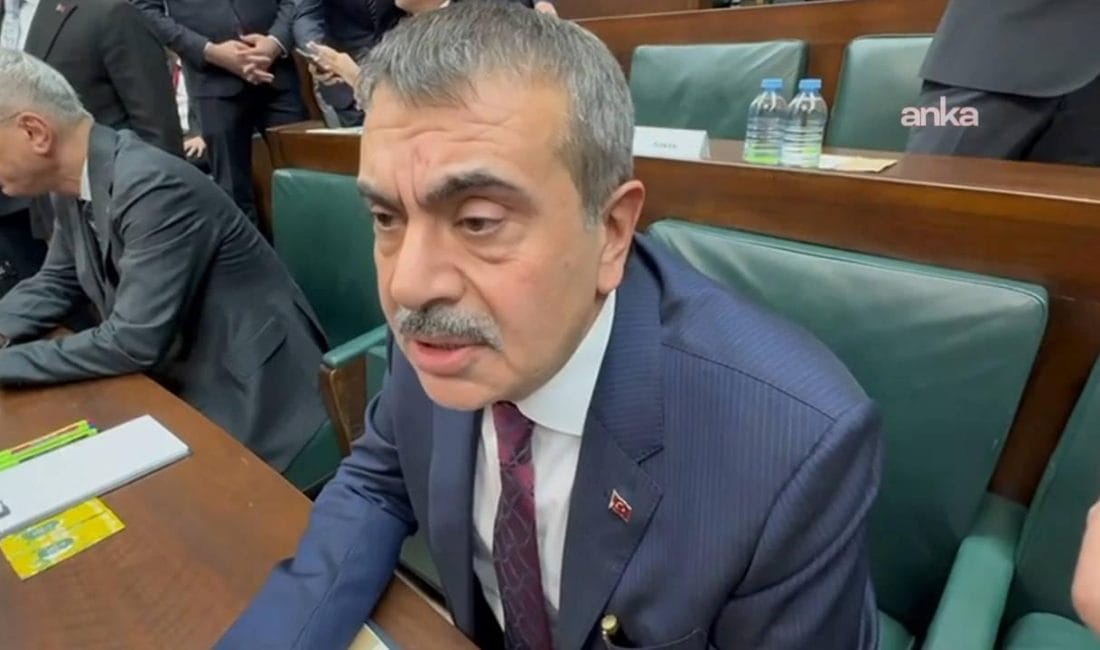 Milli Eğitim Bakanı Yusuf Tekin’ten Üniversite Süreleri ve Öğretmen Atamalarıyla
