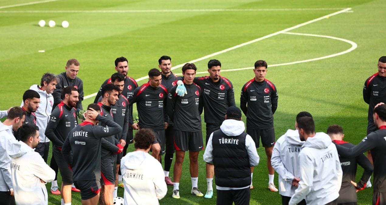 A Milli Takım Bulgaristan ve İspanya Hazırlıklarını Tesislerde Sürdürdü A