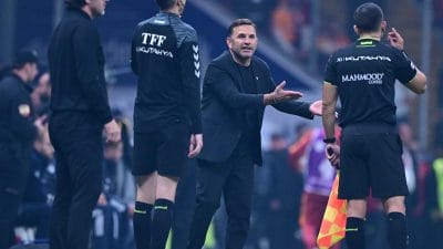 Okan Buruk’ten Hakem Eleştirisi Galatasaray teknik direktörü Okan Buruk, 0-0