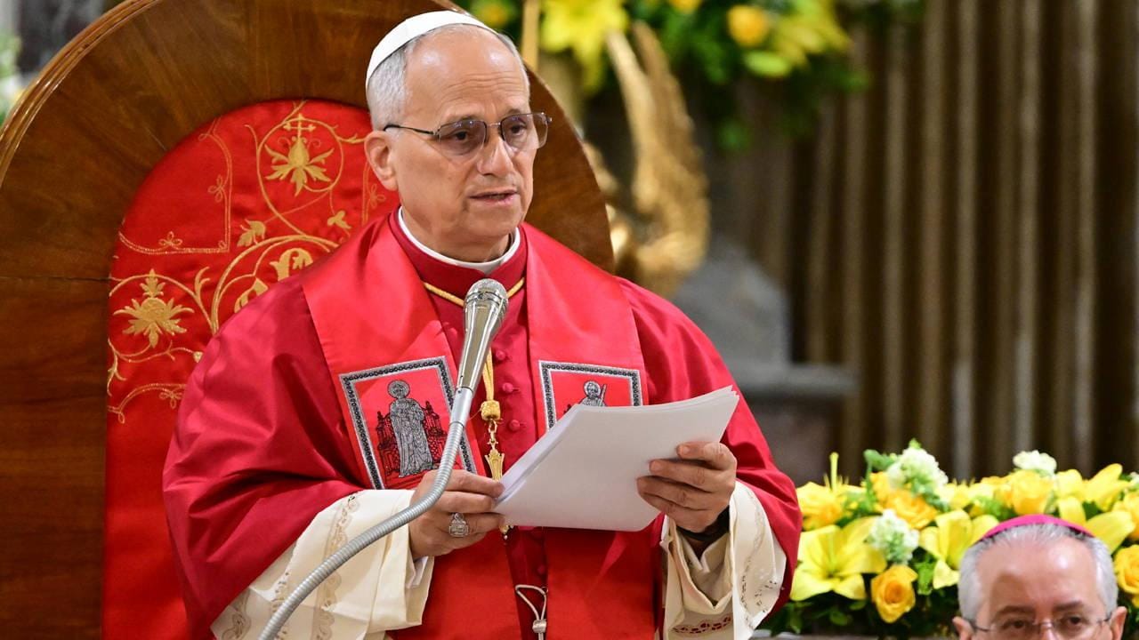 Papa 14. Leo İstanbul’da Saint Esprit Katedrali’nde Ayin Yönetti Papa