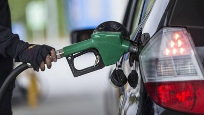 Tabelada haftalar sonra bir ilk! Depoyu dolduran çok şaşıracak! Akaryakıta Yön Veren Hareket: Motorinde Yeni İndirim Akaryakıta tabela yine