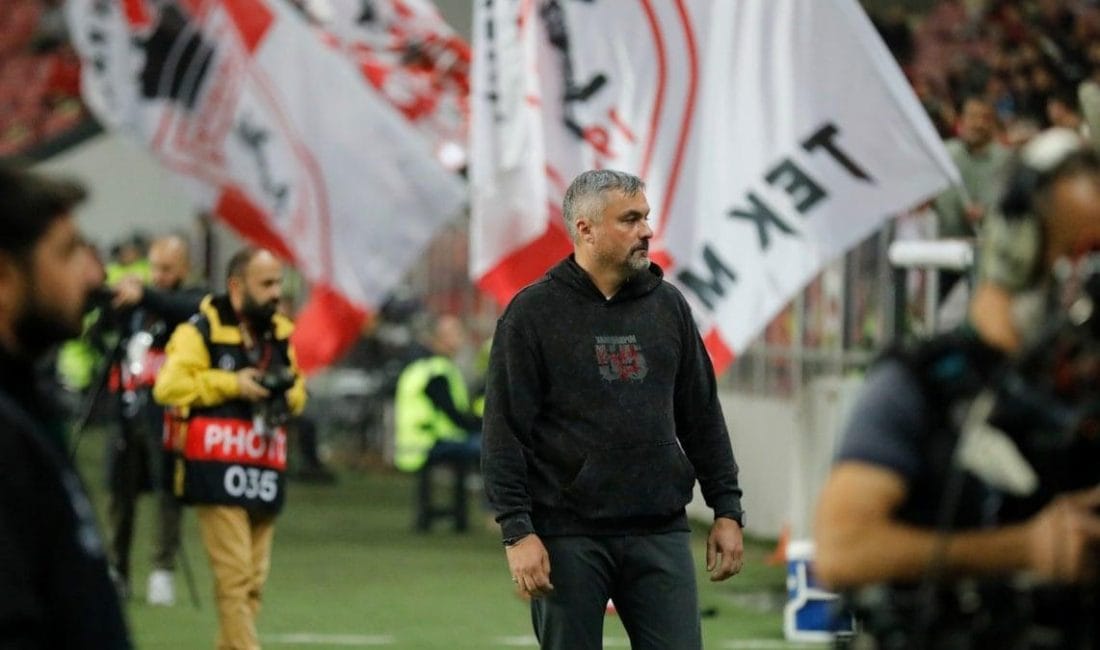 Thomas Reis: Bu başarının başkahramanı oyuncular Samsunspor Teknik Direktörü Reis: Maçı Değerlendirdi ve Oyuncularını Tebrik Etti