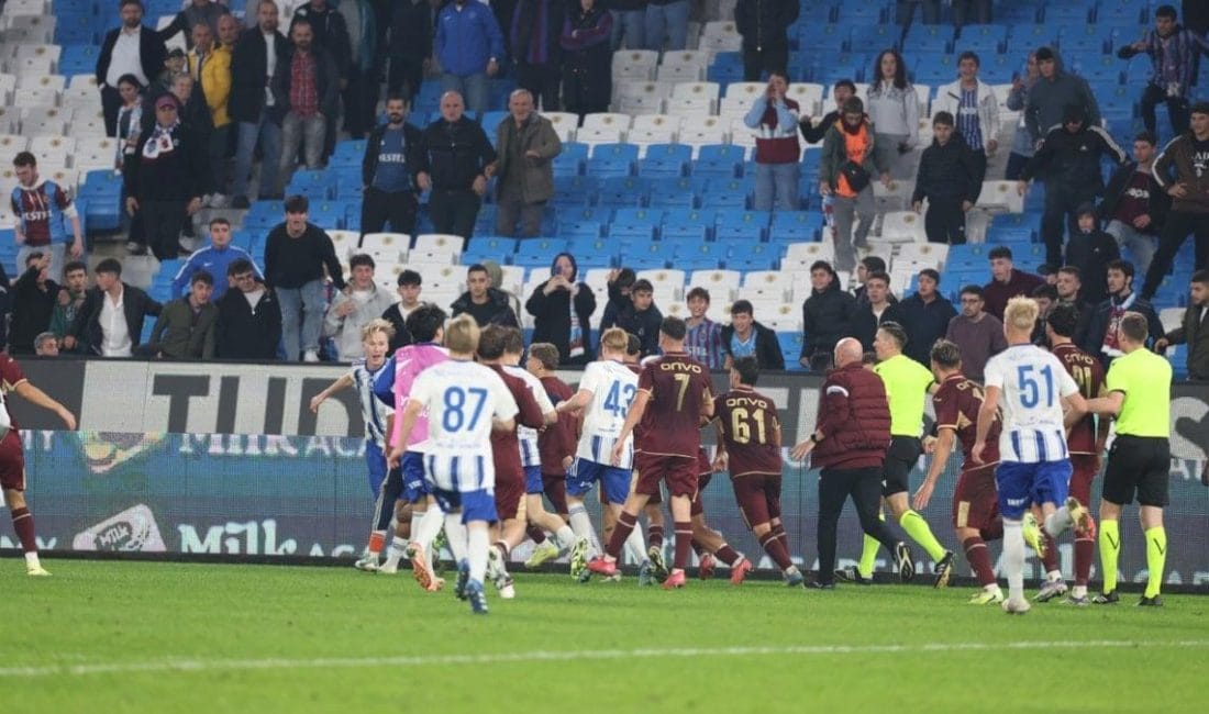 Trabzonspor’un gençleri Avrupa’ya veda etti! Maç sonrası ortalık karıştı Trabzonspor U19, HJK Helsinki’ye 0-1 Yenilerek UEFA Gençlik Ligi’ne Veda
