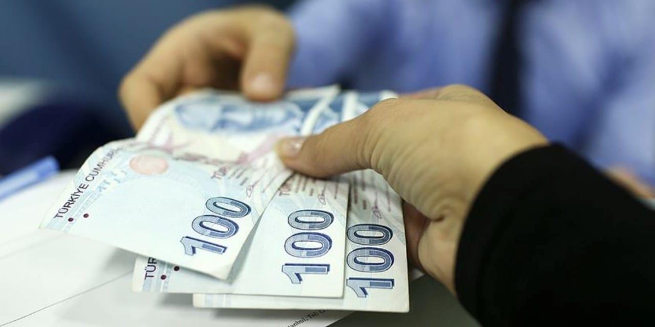 Yeniden Değerleme Oranı Açıklandı Vatandaşın belini büken hayat pahalılığı sürerken,