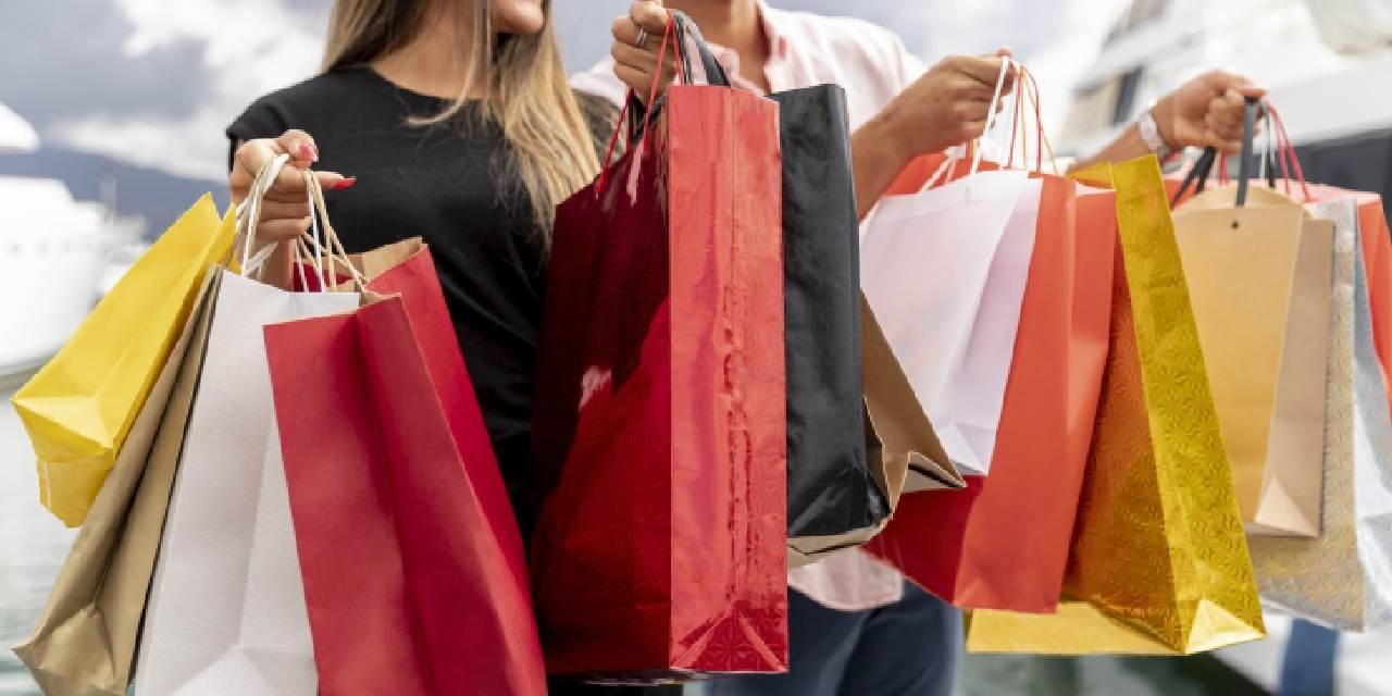 Zara çalışanları Black Friday’e resti çekti!