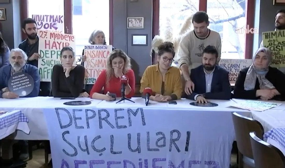 Adalet Peşinde Aileleri Platformu Kadıköy’de 11. Yargı Paketi’ni Protesto Etti