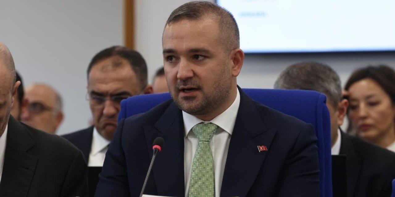ankarada-beklenmedik-bulusma-merkez-bankasi-baskani-tusiadin-onur-konugu-olacak-5sPIXXSR.jpg