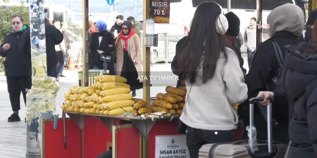 Eminönü’nde Yeni Yıl Öncesi Vatandaşlar Ekonomik Sıkıntılarını ve 2026 Beklentilerini Paylaştı