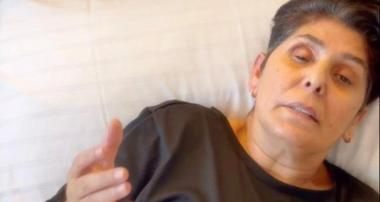 Cansever, Hastane Odasından Sevenlerine Seslendi Kendine özgü sesi ve yorumuyla