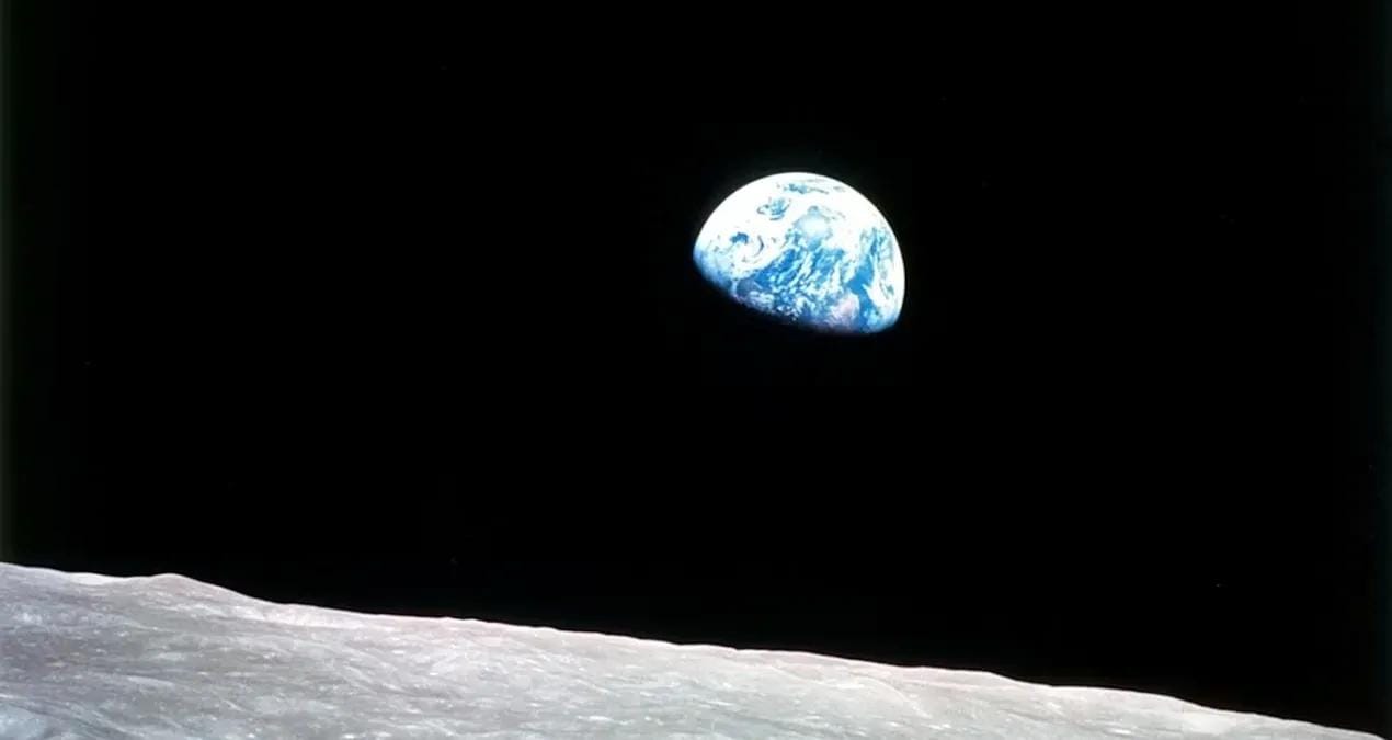 Ay, Dünya Atmosferinin Zaman Kapsülü Olabilir Ay, neredeyse hiç atmosfere
