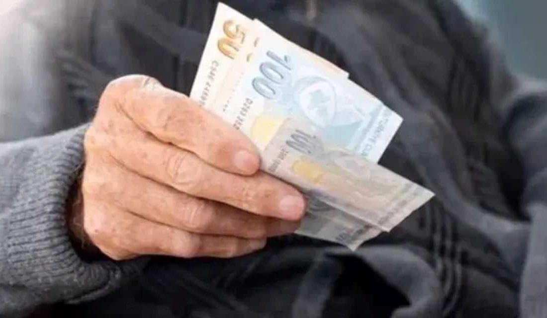 Ankara Ulus’ta ‘Emekli Tarifesi’ ile Dayanışma: Kuaför Cesur Çabuk 150