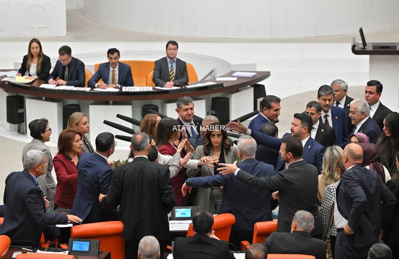 TBMM Genel Kurulu'nda bütçe görüşmelerinde tansiyon yükseldi
