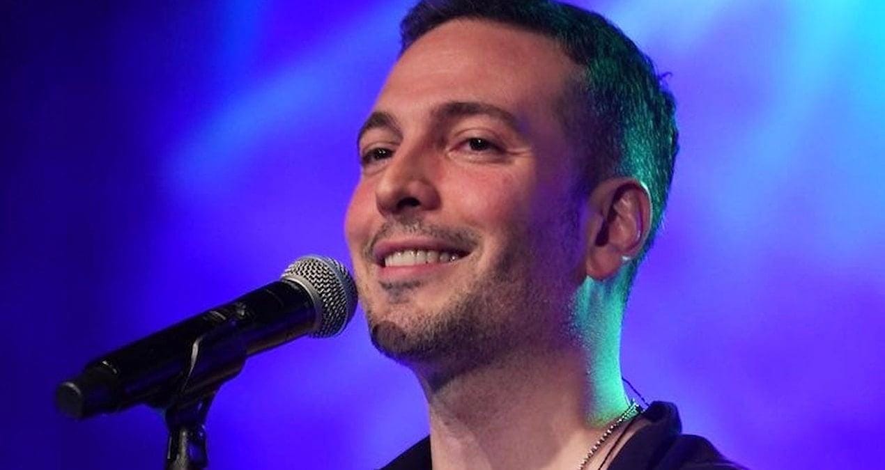 Oğuzhan Koç ve Hazal Subaşı İlişkisi Devam Ediyor Ünlü şarkıcı