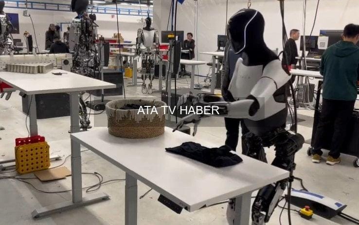 Tesla, Optimus 3. Nesiliyle Fabrikalarda: 1000'den Fazla İnsansı Robot Üretime İndi